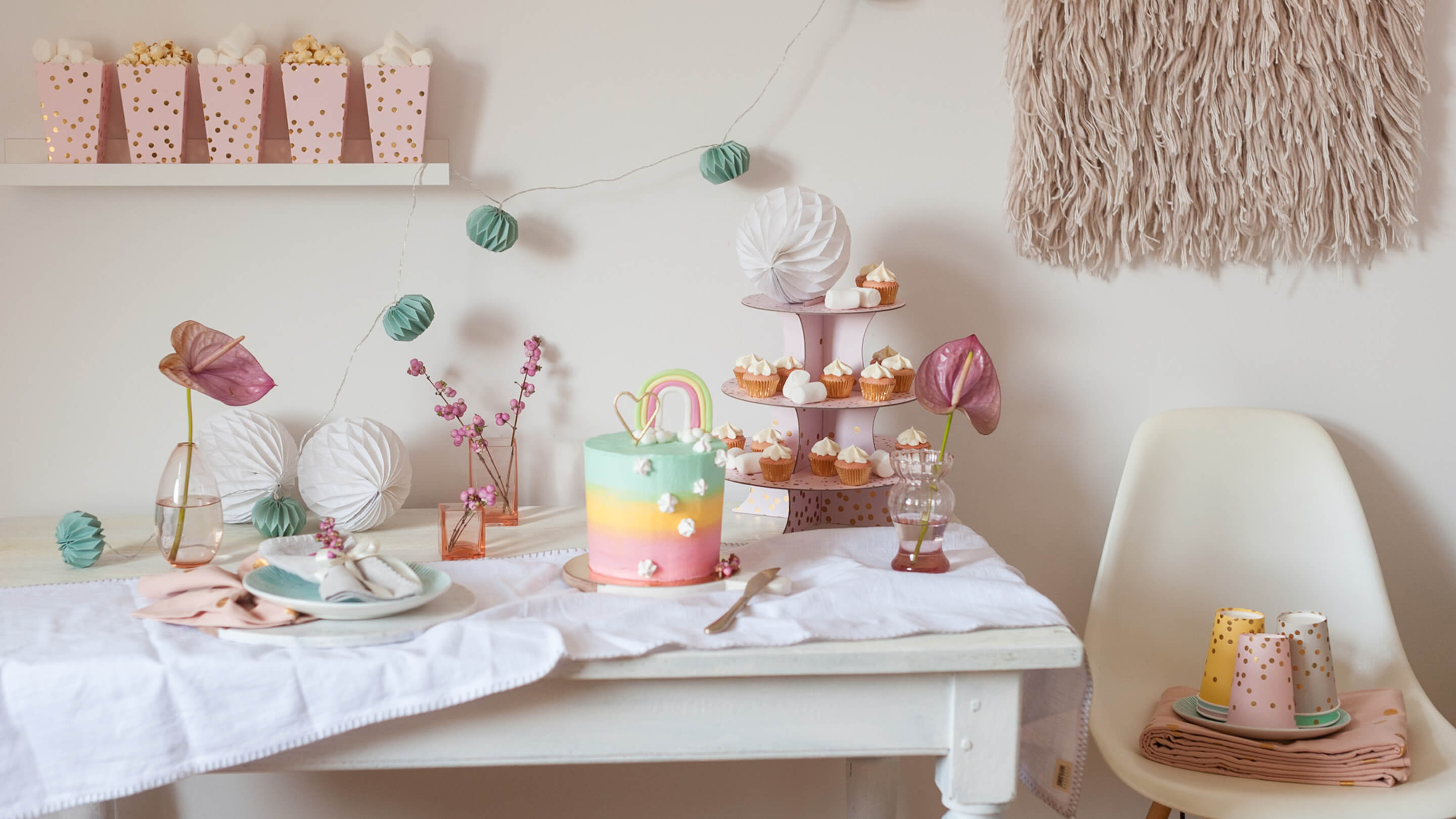 Regenbogen-Deko für die Geburtstagsparty vonEva