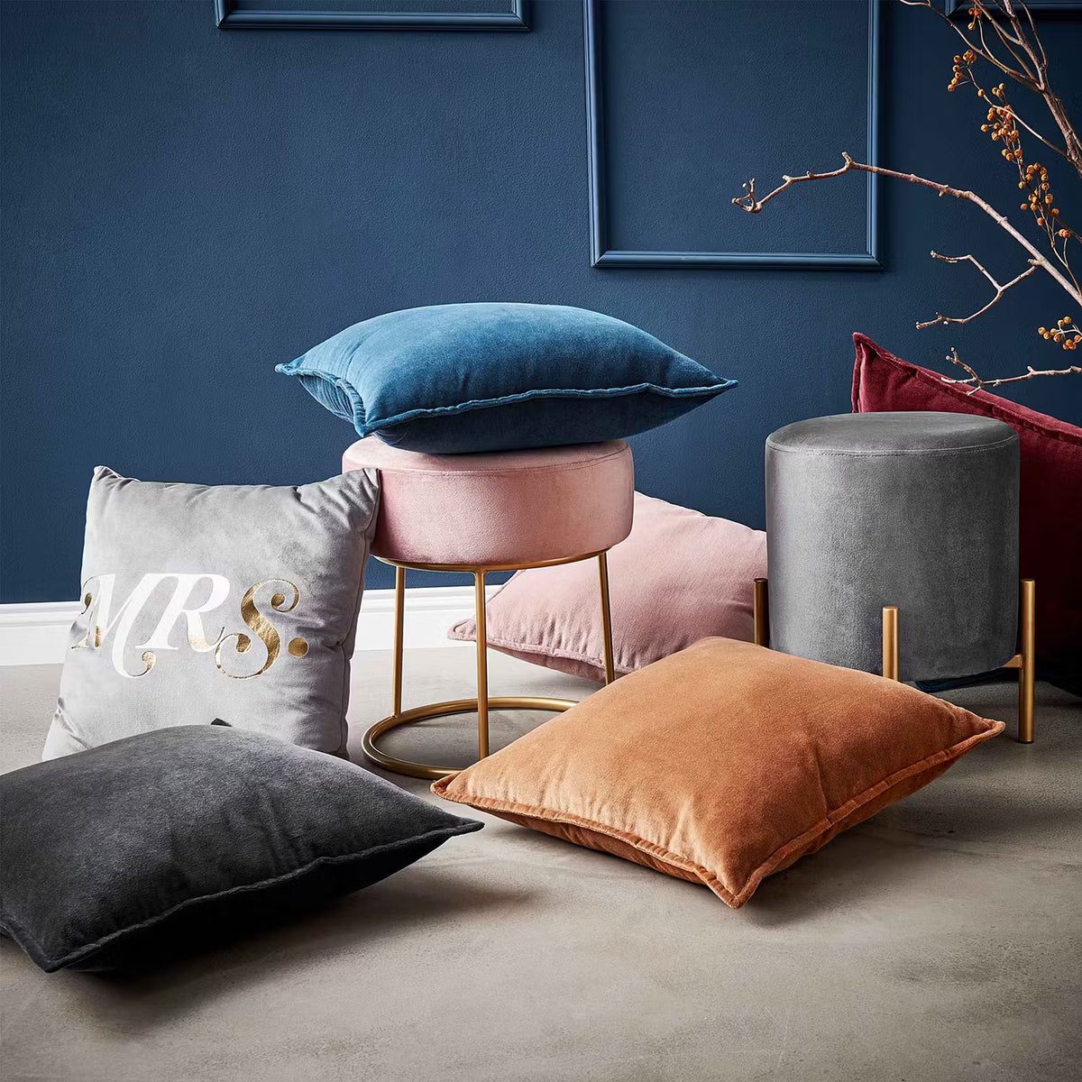 COTTON VELVET Dekokissen als Geschenk – BUTLERS