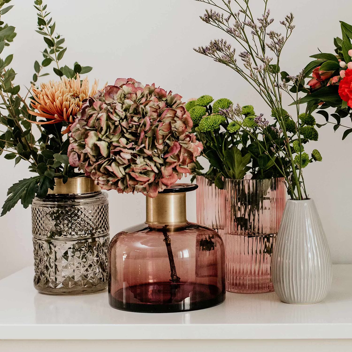 GRACE Vase - Farbglas / Eisen - Grau / Gold