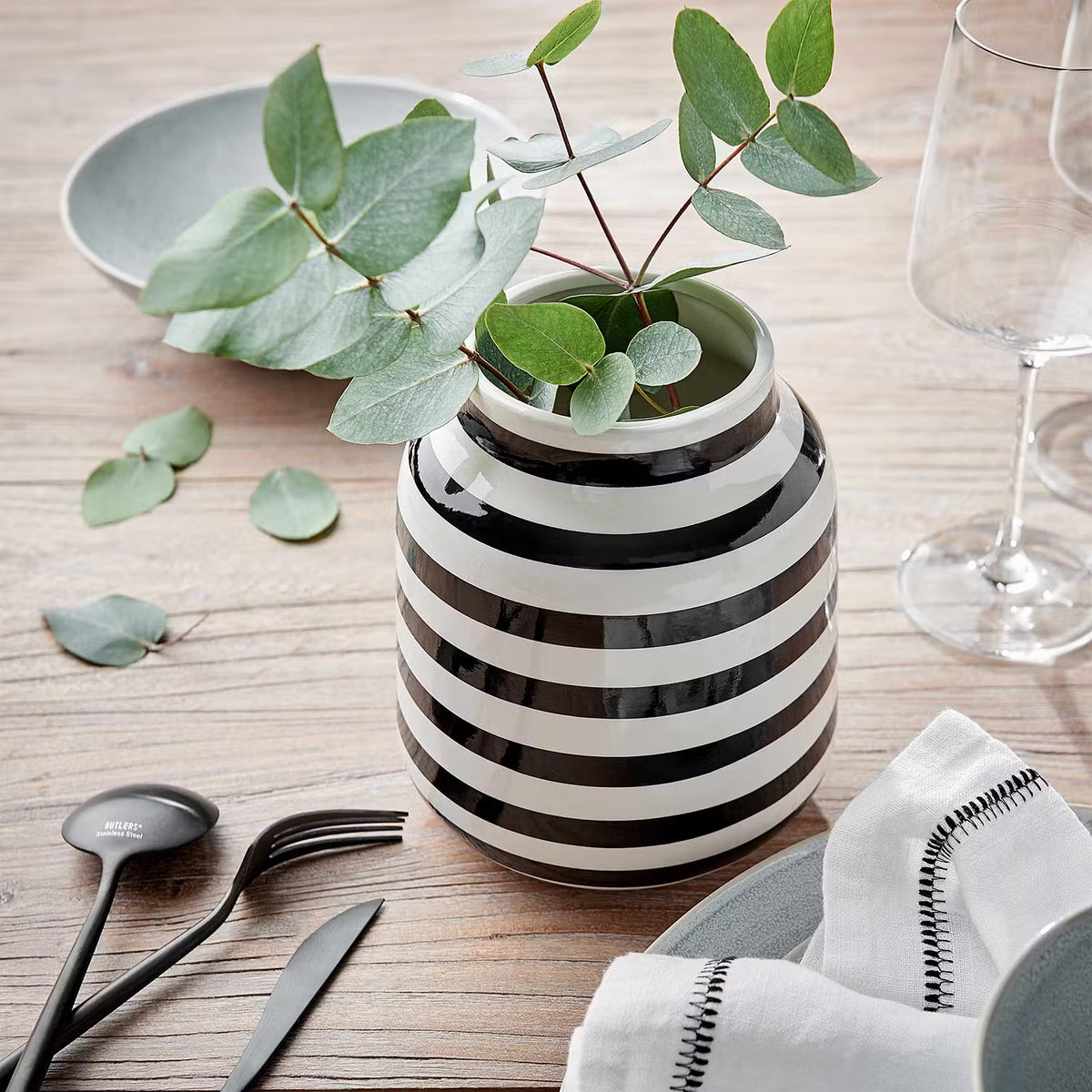 MALIKA Vase – für deine Lieblingsblumen – BUTLERS
