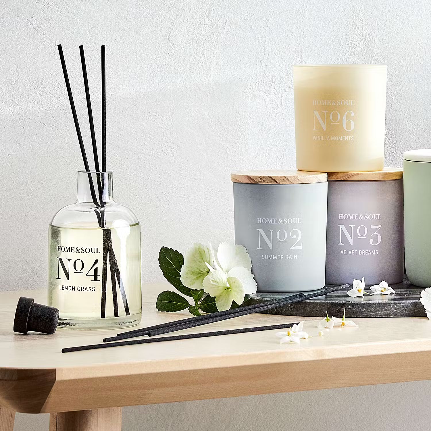 HOME & SOUL Duftkerze Vanilla Moments - Pinienholz / Sojawachs / Paraffin / Glas - Creme