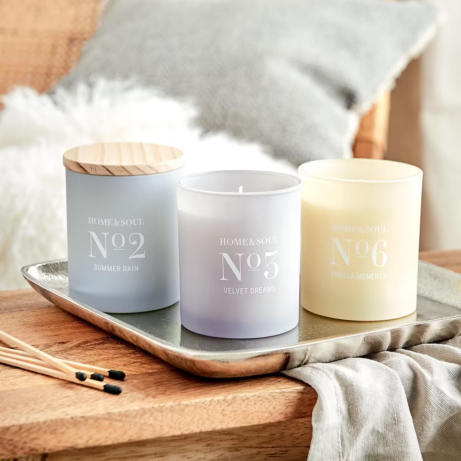 HOME & SOUL Duftkerze Vanilla Moments - Pinienholz / Sojawachs / Paraffin / Glas - Creme