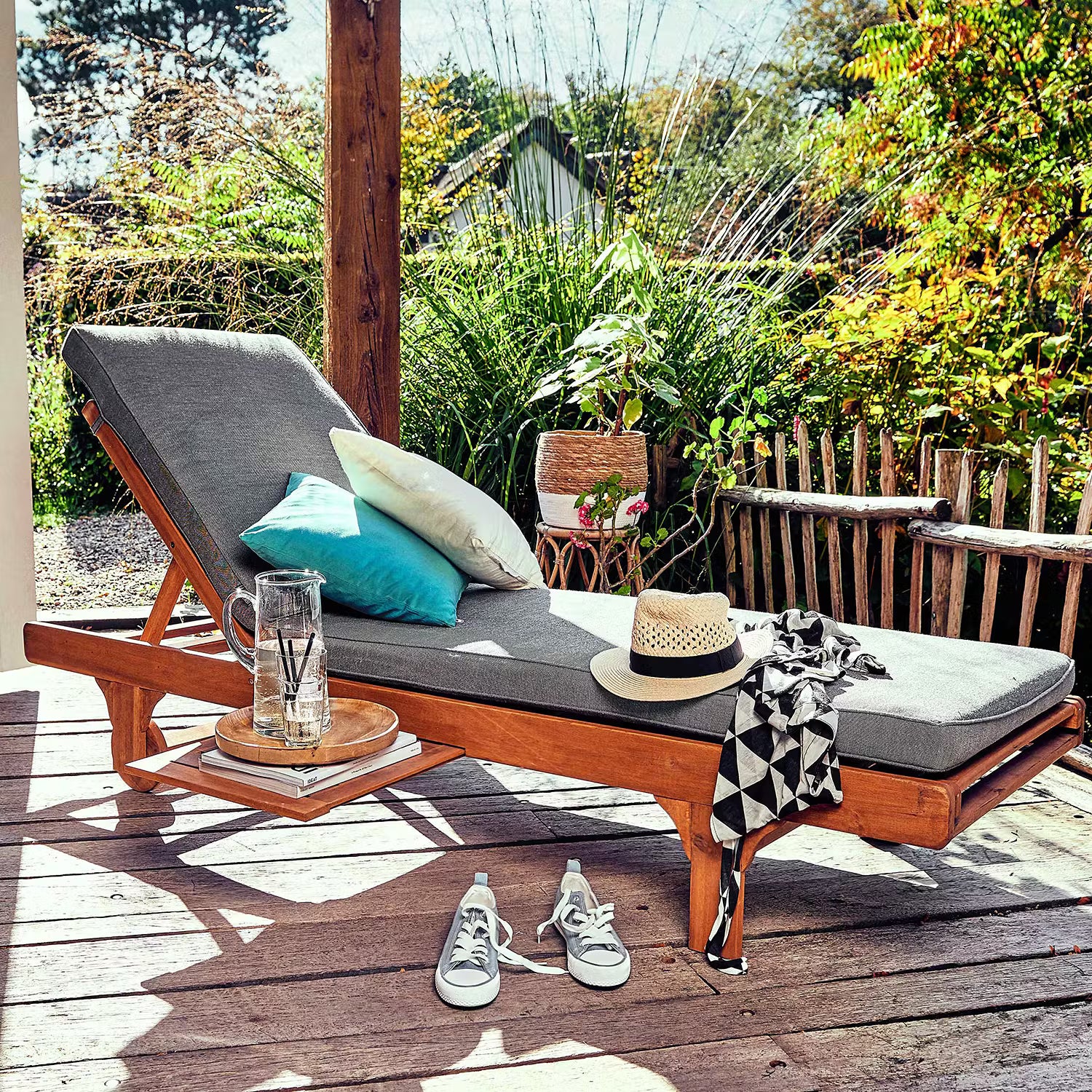 SOMERSET Gartenliege - Akazie massiv / Polyester - Braun
