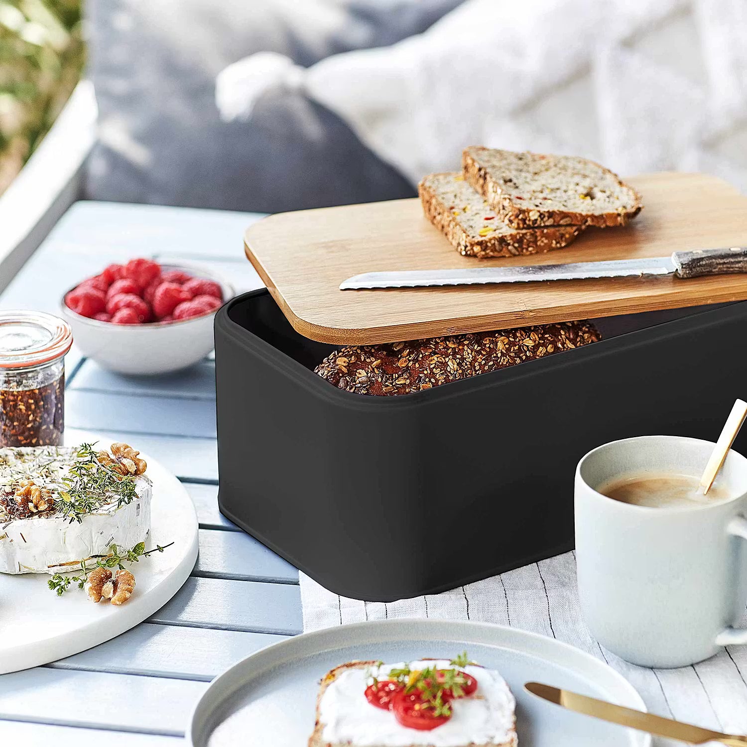BREAD 'N' BREAKFAST Brotbox - Stahl / Bambus - Schwarz