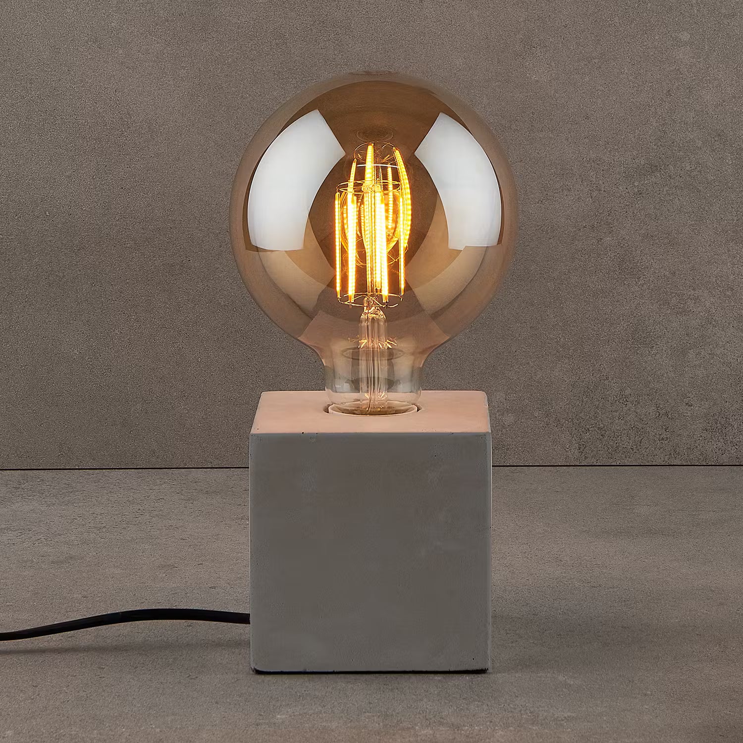 STILO Tischleuchte mit LED-Glühbirne - Beton- Grau