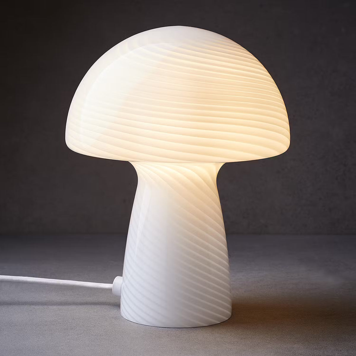 💡 Lampen & Leuchten: Für eine warme Atmosphäre
