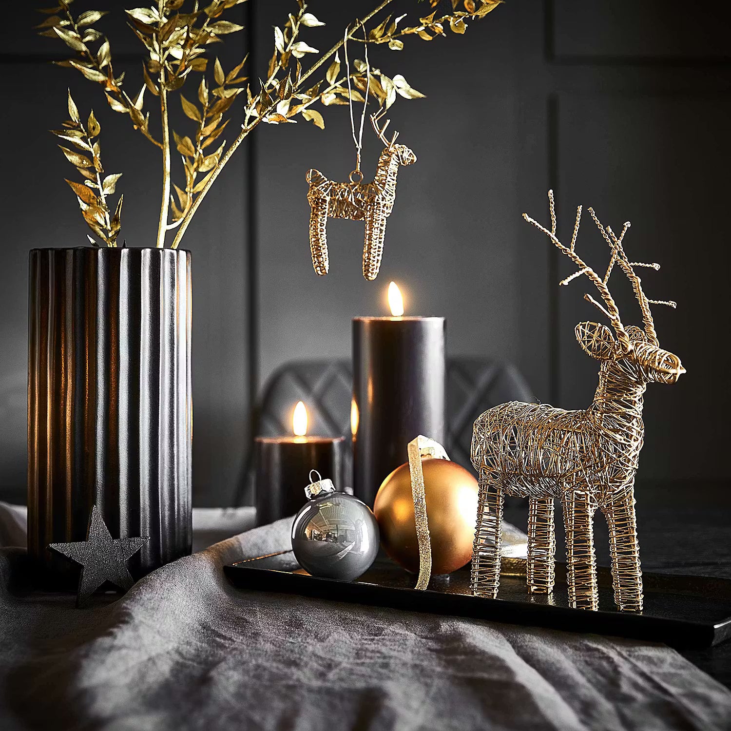 ARTS & CRAFTS Deko-Hirsch - Eisen - Gold
