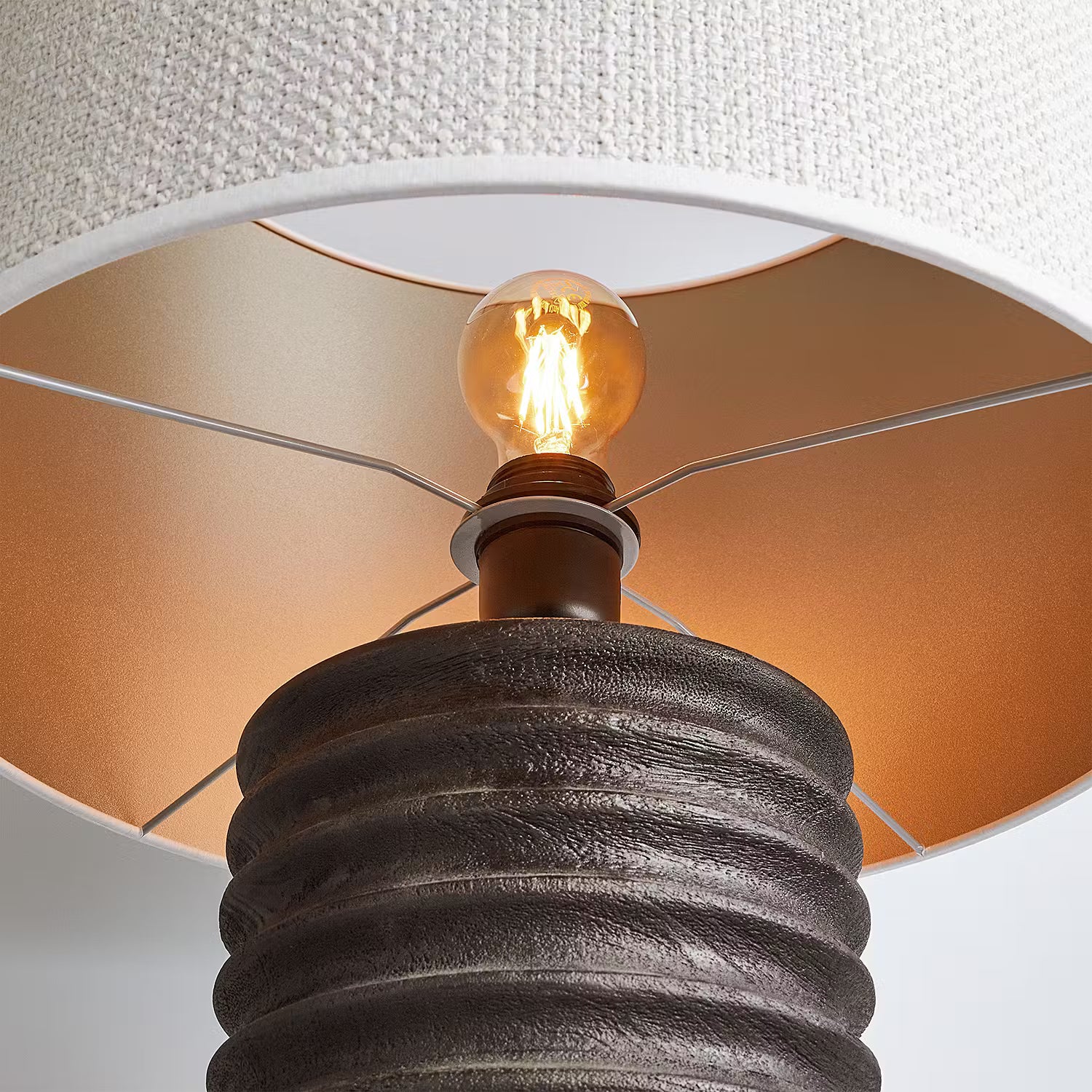 GROOVED Tischleuchte - Mangoholz / Polyethylen / Polyacryl / Eisen - 1-flammig