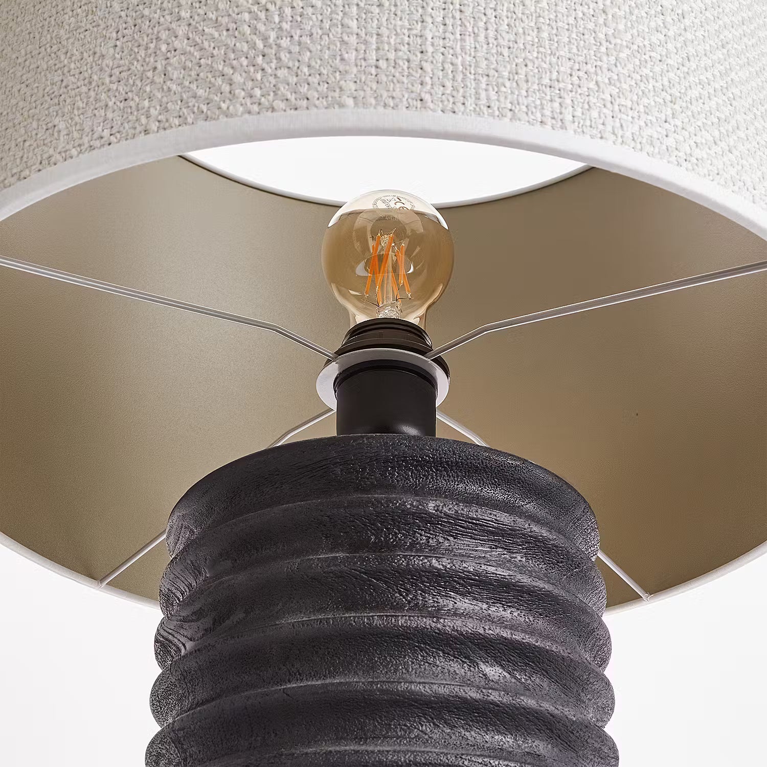 GROOVED Tischleuchte - Mangoholz / Polyethylen / Polyacryl / Eisen - 1-flammig