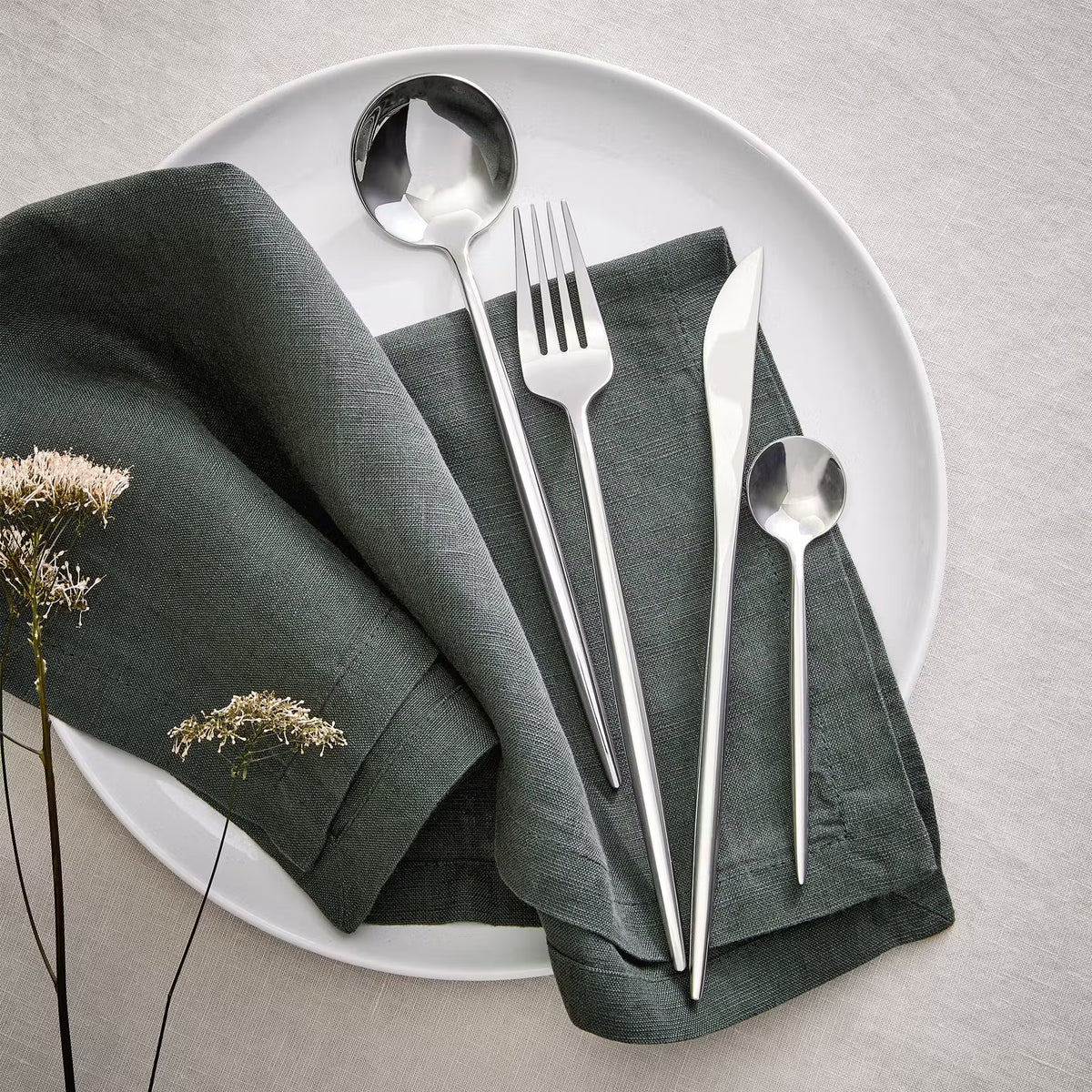 STILETTO Besteck-Set 4-tlg. – für jede Tafel – BUTLERS