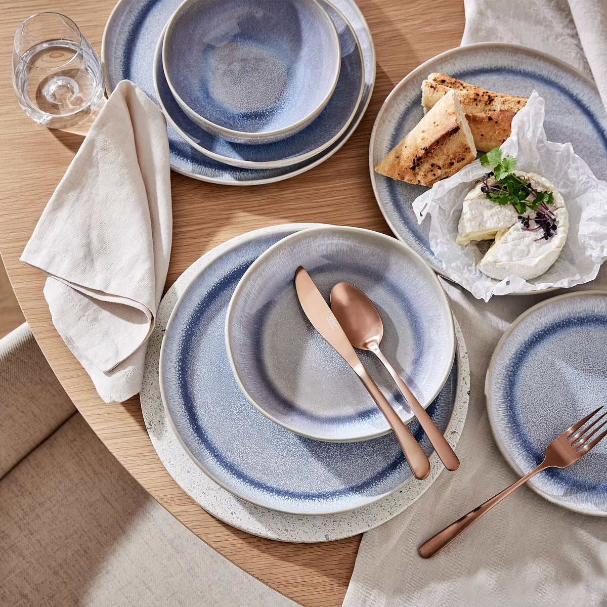 HILDA Geschirr-Set 24-tlg. – Nordische Schönheit – BUTLERS