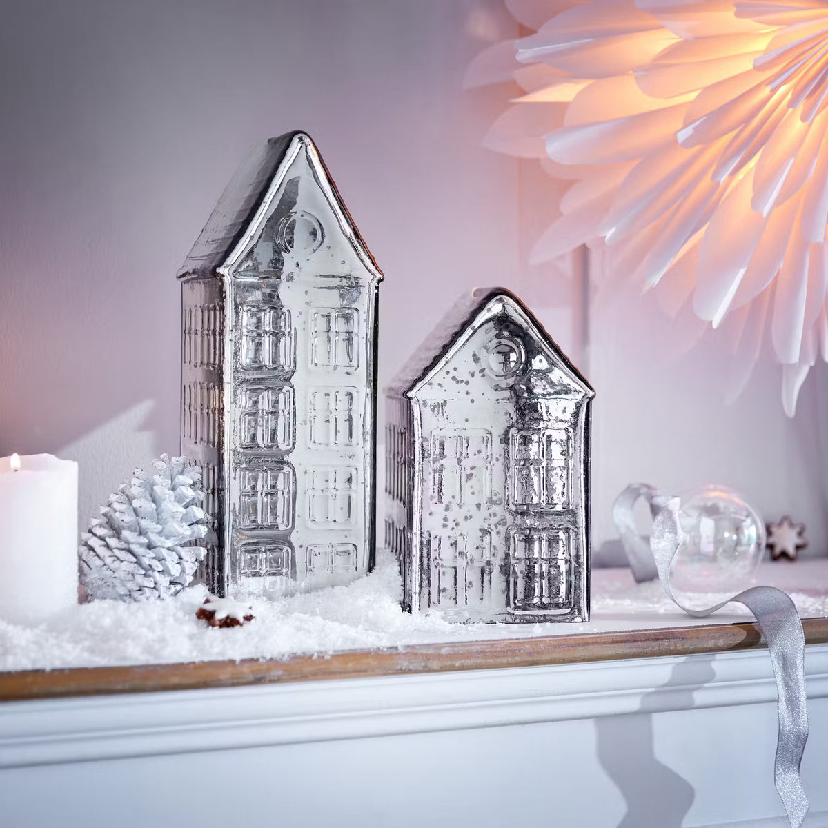 JOLLY & BRIGHT Deko-Haus als Geschenk – BUTLERS