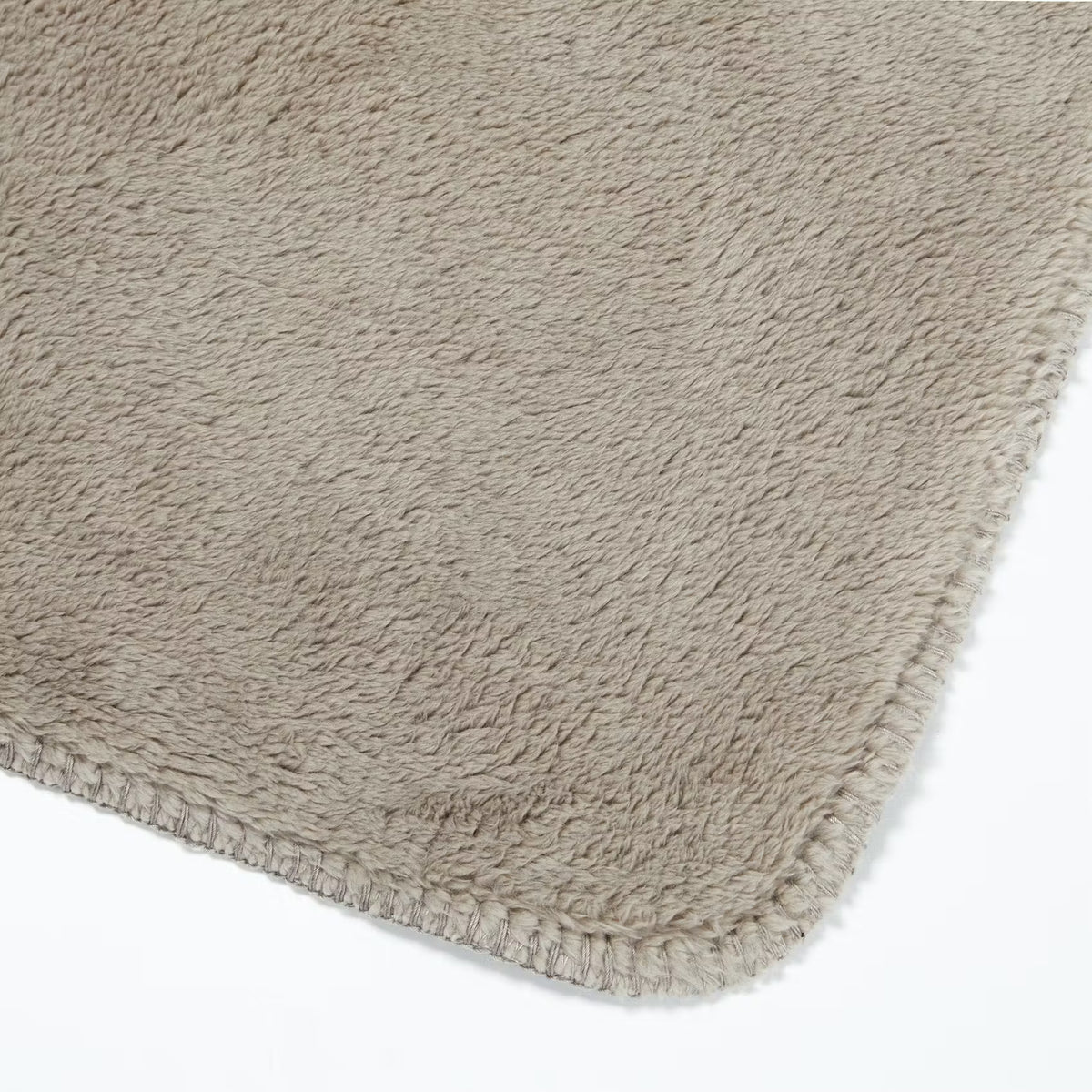 LORDS Decke – Warm & gemütlich auf dem Sofa – BUTLERS