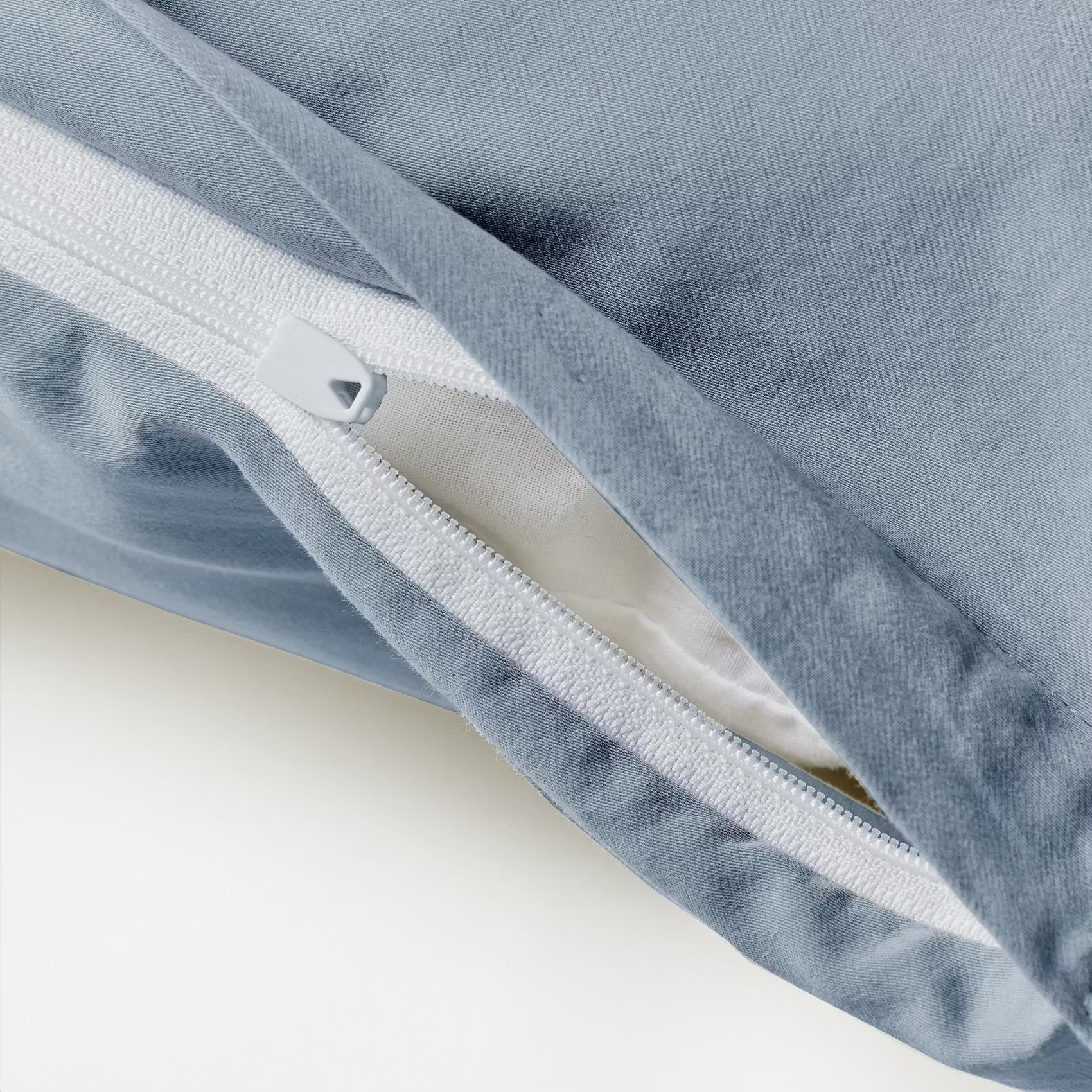 NIGHTLIFE DELUXE Mako-Satin Kissenbezug