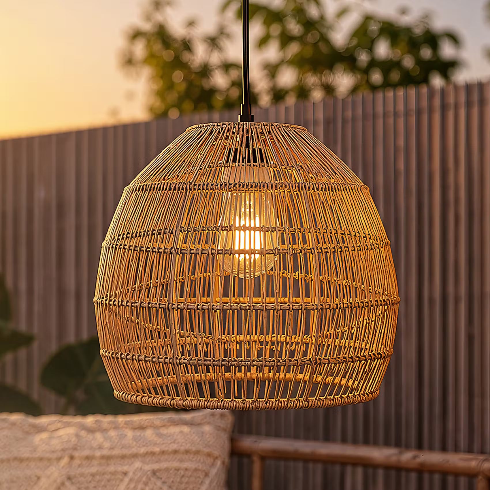 SOLANA Solar Hängeleuchte - Polyethylen, Stahl - Beige - 32 x 32 cm