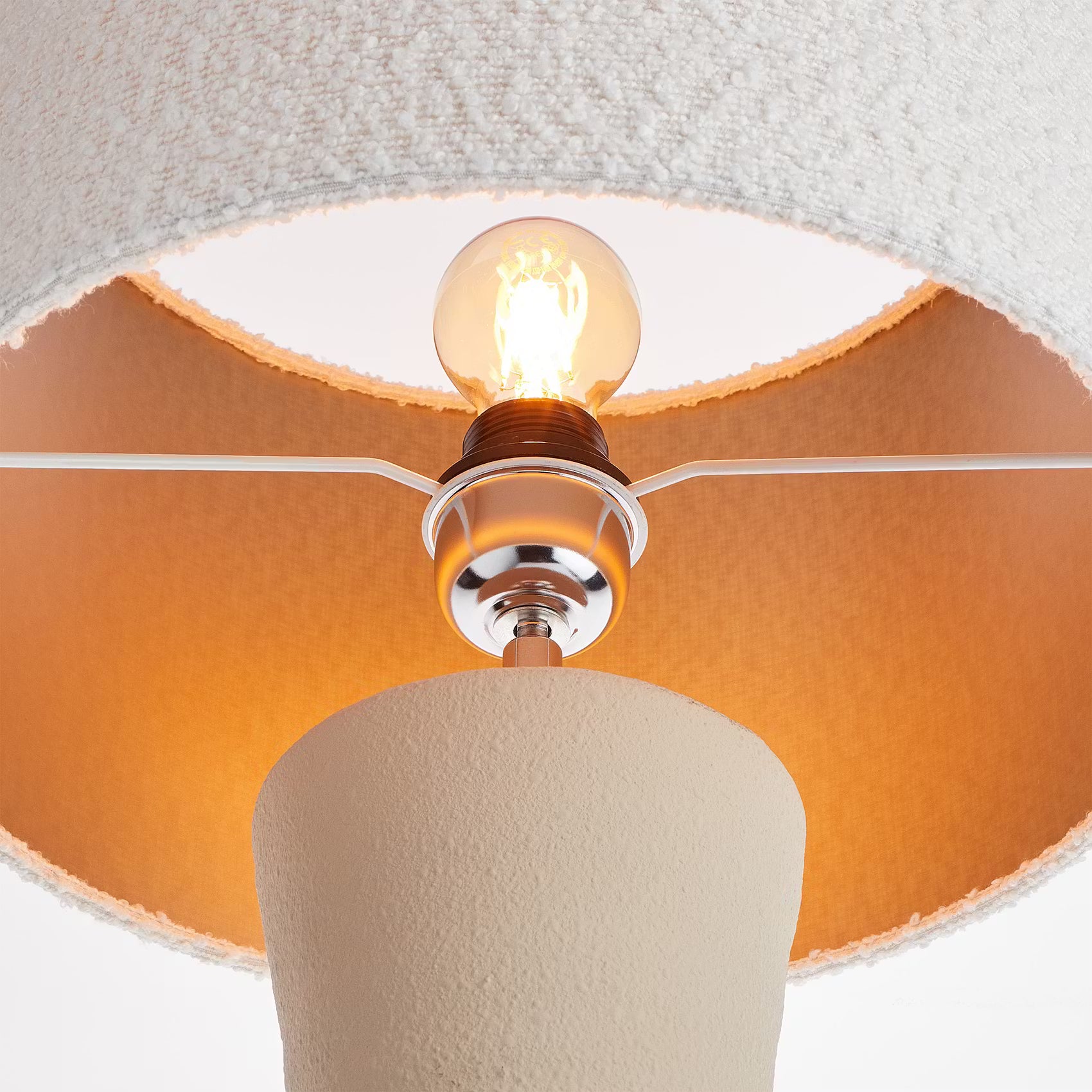 FREJA Tischleuchte - Keramik / Polyester / Polyacryl / Eisen  - 1-flammig