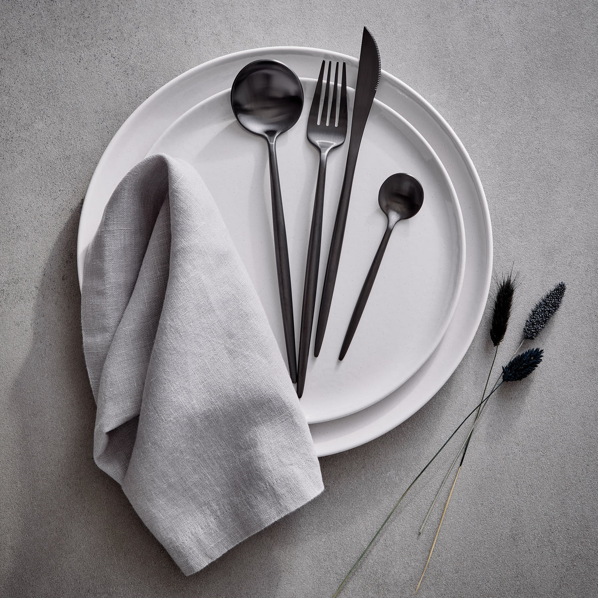 ✨ Besteck-Sets: Stilvoller Glanz für deine Tafel